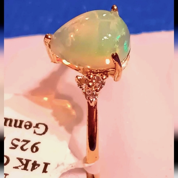 Elegant Ethiopian Opal Ring Sterling Silver New Size 8 - Picture 2 of 6